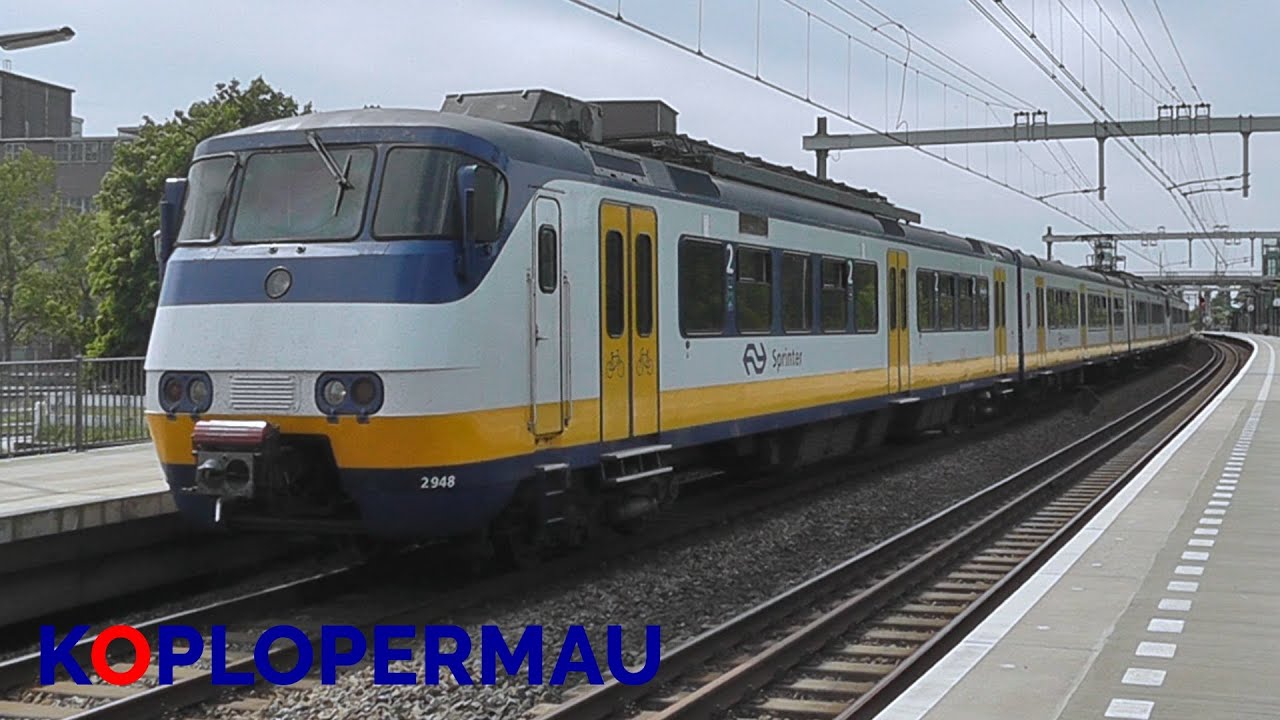 De langste SGMm trein die ik ooit heb gefilmd vertrekt uit Halfweg-Zwanenburg!