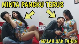 PRANK MINTA PANGKU KE PACAR, SAMPE GA TAHAN