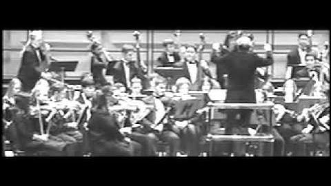 Night Wanderings by Apostolos Paraskevas, Lukas Foss conductor, Carnegie Hall, 2002