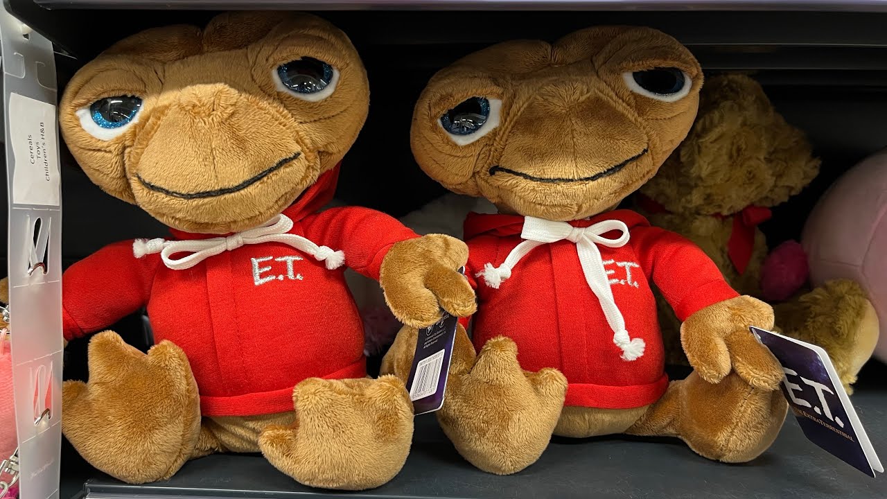 Five Nights at Freddy's / Star Wars Toy Hunting In Milton Keynes