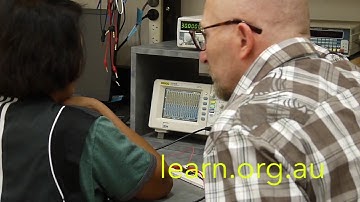 Rigol Oscilloscope Measure menu with Capacitive Reactance Lab TAFE NSW