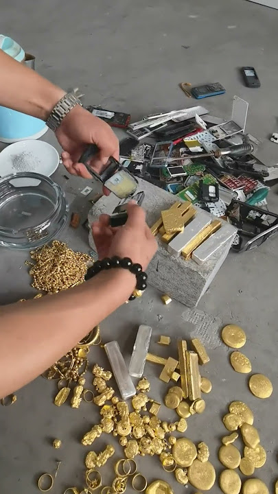 E-waste to gold.#goldrefining #ewaste