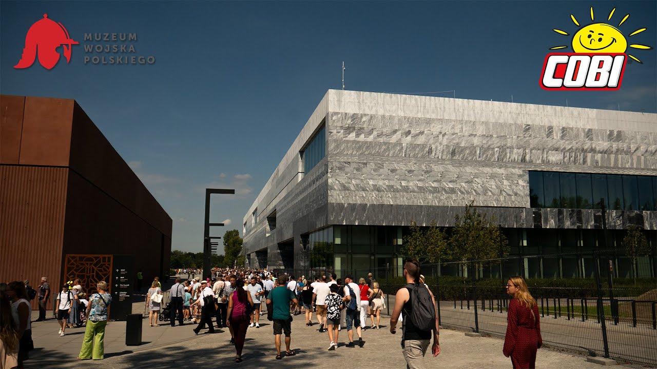 COBI na otwarciu nowego Muzeum Wojska Polskiego
