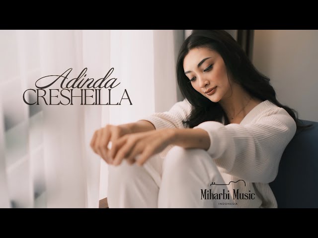 Adinda Cresheilla - Pergilah Official Music Video class=