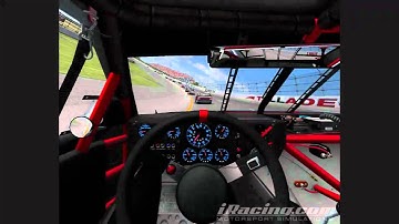 iRacing- Amazing Wreck Avoidance