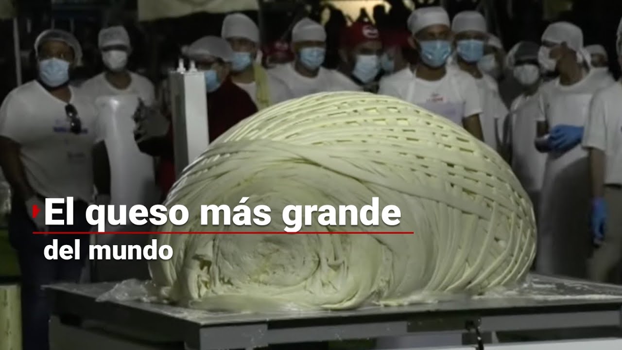 #RÉCORD | ¡Así lograron el queso de hebra más grande del mundo! - YouTube
