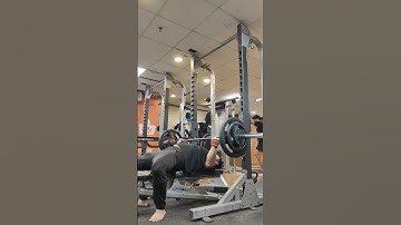 Paused comp style bench press set of 3 with 92.5kgs RPE 8