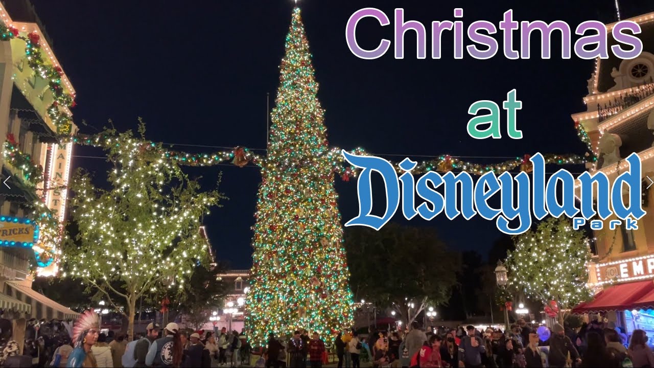 What Christmas is like at Disneyland (2021) Disneycember 2021 YouTube