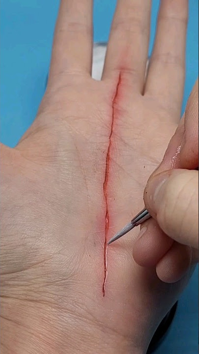 How to Draw on Fake Wounds | #sfxmakeup #tutorial 💄 #art #makeup #makeuptutorial #sfx #tutorial