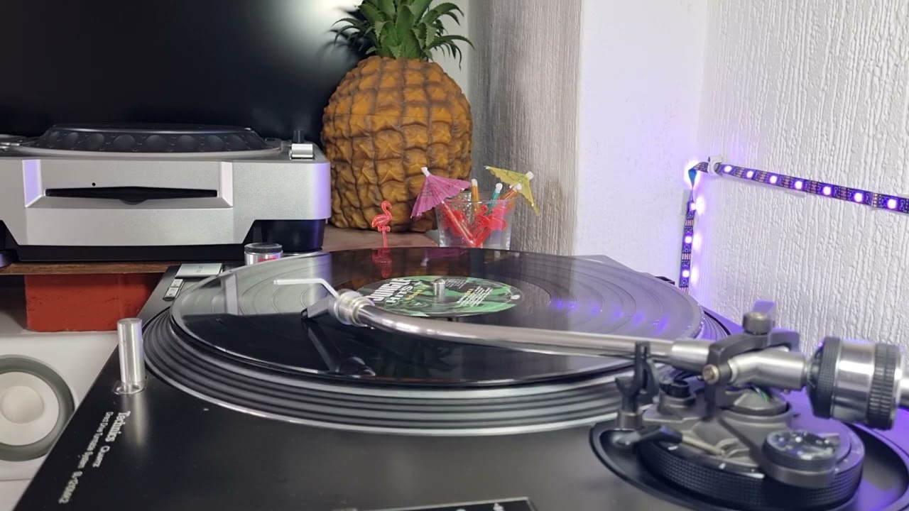 B4. Jungle Hits Volume 2 - Remarc - Sound Murderer Remix - Street Tuff Records - 1994 Jungle