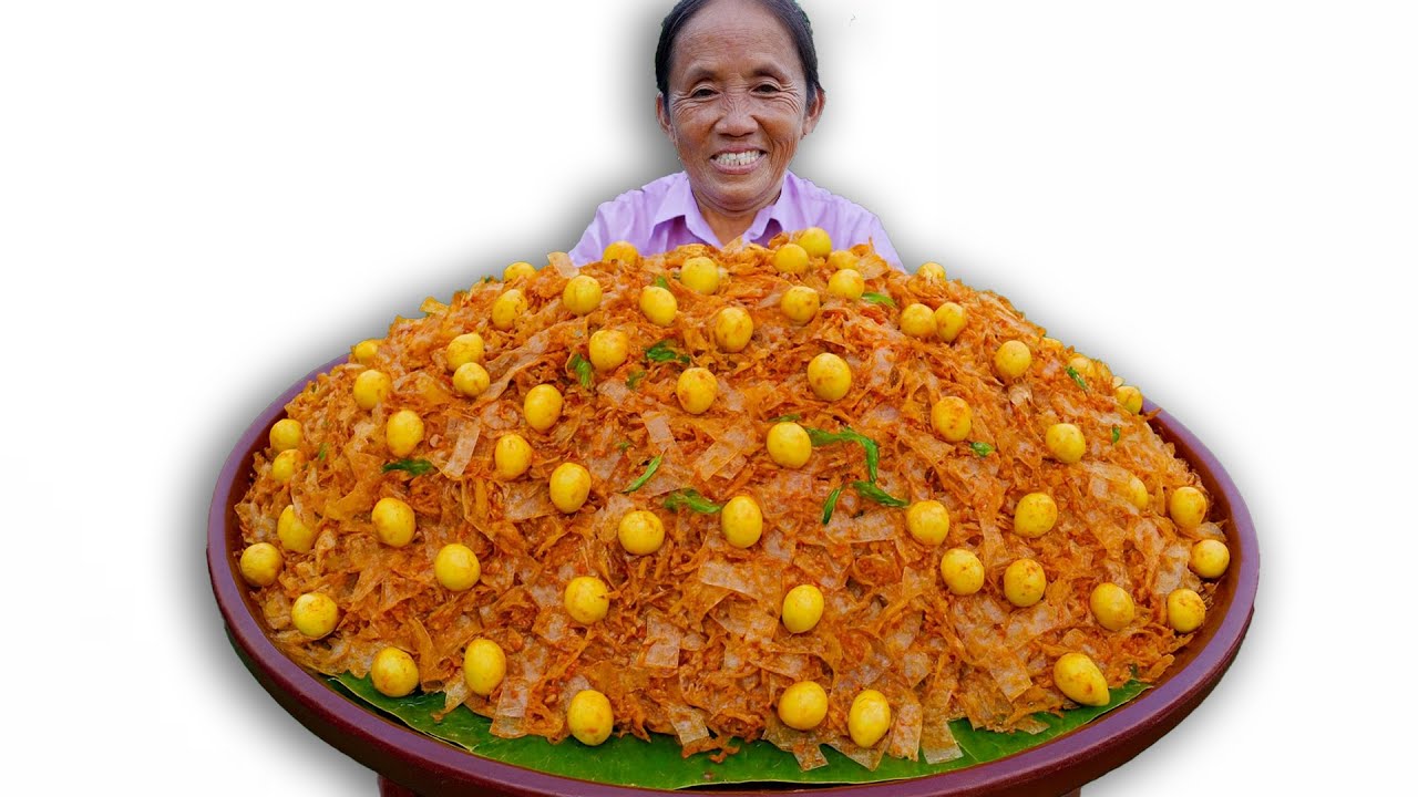 Bà Tân Vlog - Lần Đầu LÀm Mâm Bánh Tráng Trộn Khổng Lồ Đãi Cả Làng