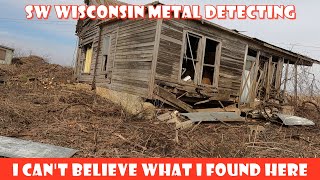 This Home/Store will be bulldozed😮 I got to save some great history in the ground. #metaldetecting