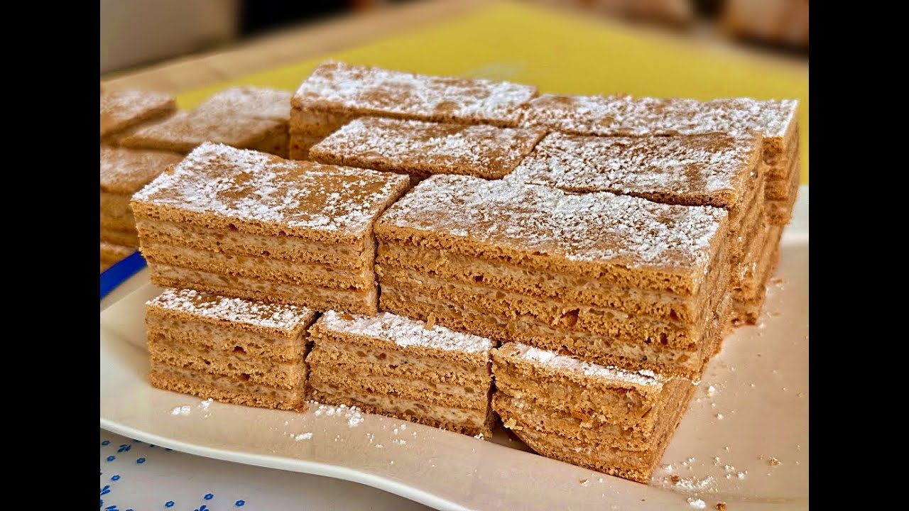 Prajitura cu foi cu miere si crema de smantana cu nuca  reteta veche #639