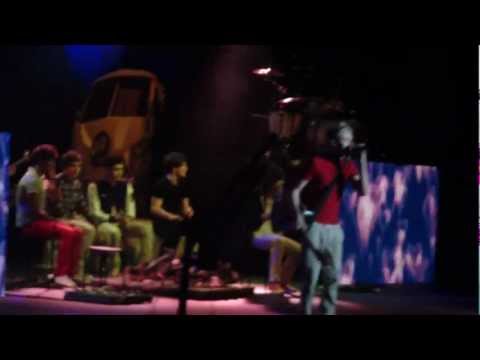 One Direction- Niall Horan- Stereo Hearts - The Br...