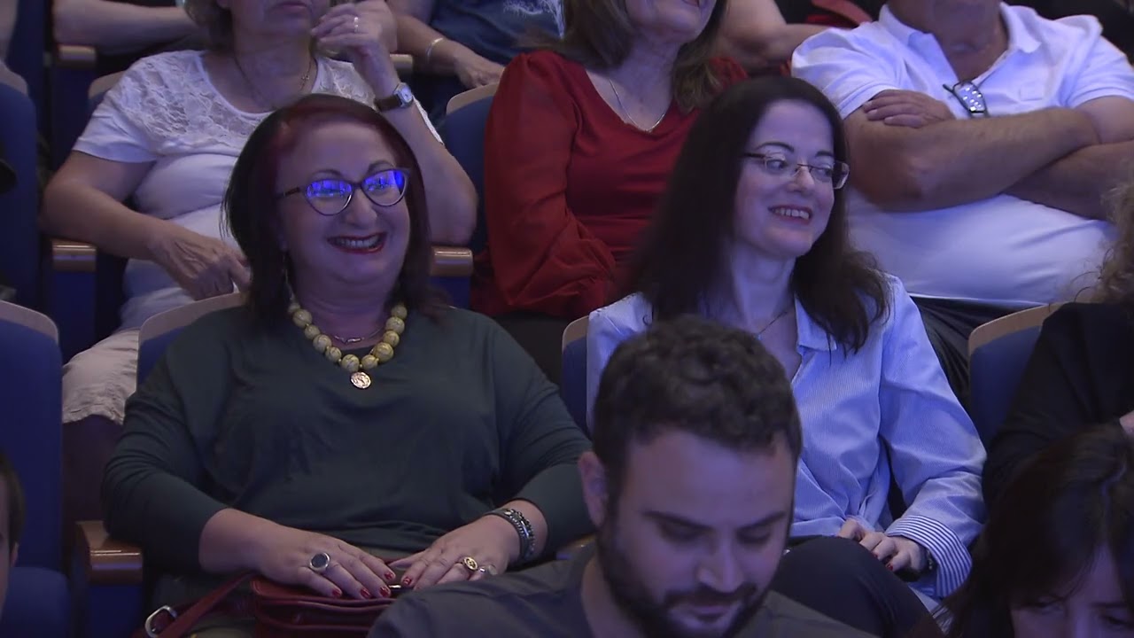 פסטיבל מספרי סיפורים - סטוריטלינג יהורם גאון מספר ליוסי אלפי - מילדות ירושלמית לבמות העולם   חלק א'