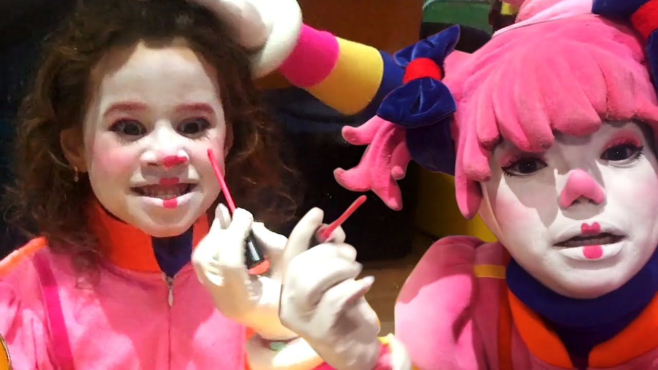 VALENTINA SE TRANSFORMANDO EM UMA PALHACINHA