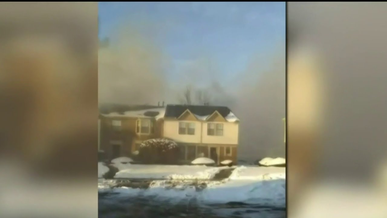 Southfield apartment fire displaces nearly a dozen families YouTube