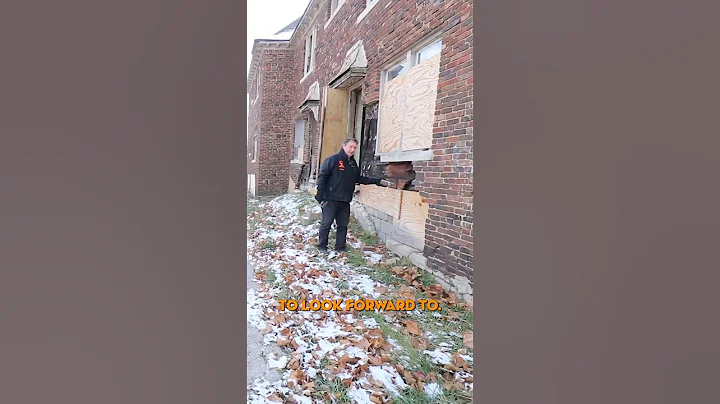 Detroit Neighborhood Uses Abandoned House as a Dumpster