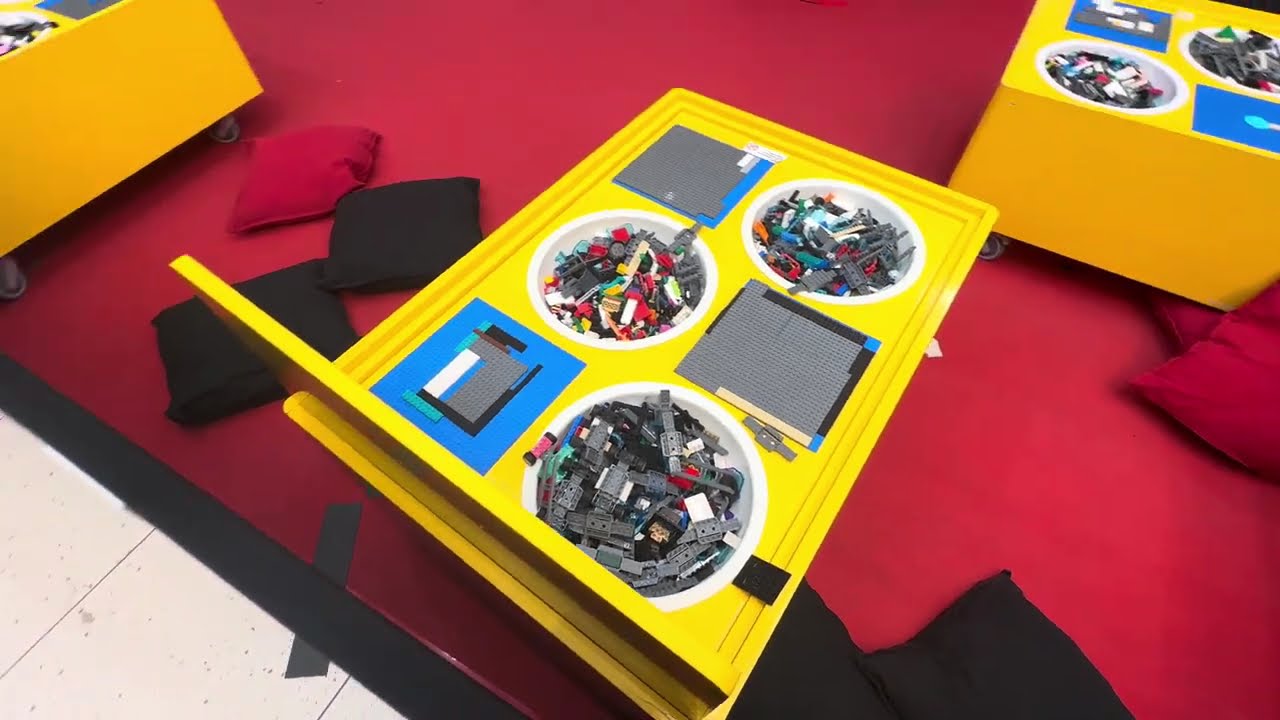 Incredible LEGO® Mega Structures at Grand Plaisir Mall! 🧱✨