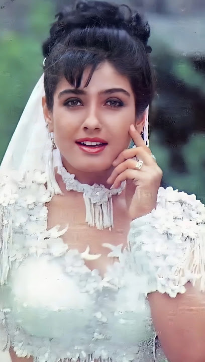 Tu Cheez Badi Hai Mast Mast (4K): Raveena Tandon, Akshay Kumar | Udit Narayan, Kavita K | Mohra Song