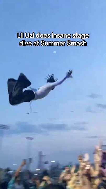 Lil Uzi With The Craziest Stage Dive?!!??? 😂🤯