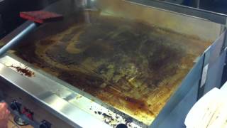 3M GRIDDLE CLEANING SOLUTION DEMONSTRATION