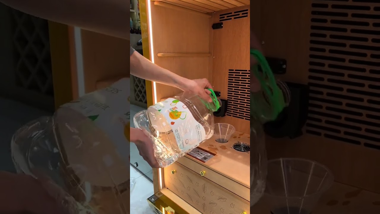 Adding water max 7L for Raching Cigar Cabinet Humidor