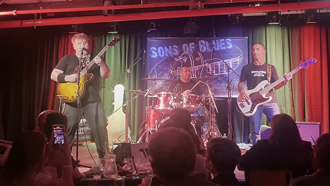 SONS OF BLUES - Further on up the road - Eric Clapton cover - Live at Para Oct. 2025