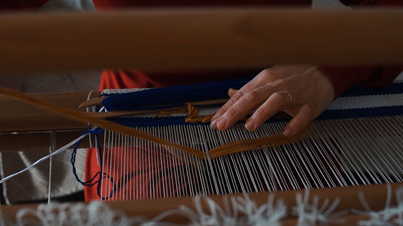 Weaving in the Loom to create Greek Handmade Crafts - YouTube