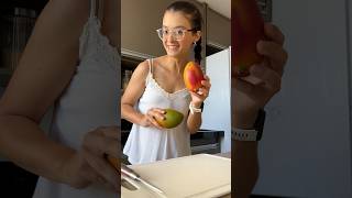 2 jeitos diferentes de cortar manga 🥭✨ (o 2° é o meu favorito!)
