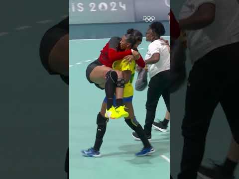 Watching athletes show up for each other is the ultimate win! 🥹🫶#Olympics