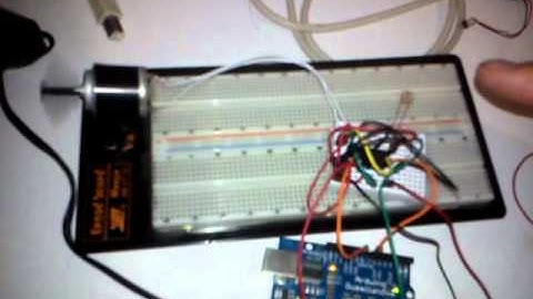 Arduino controlando motor dc com l236d LDR