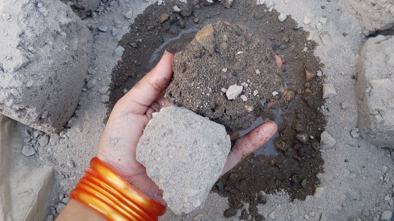 Crunchy Gritty water+dry Sand Cement Crumbling ASMR satisfying😋how are my bangles??