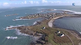 Retour Sur Lîle De Sein Au Lendemain Des Assauts De La Mer Samedi 1Er Février