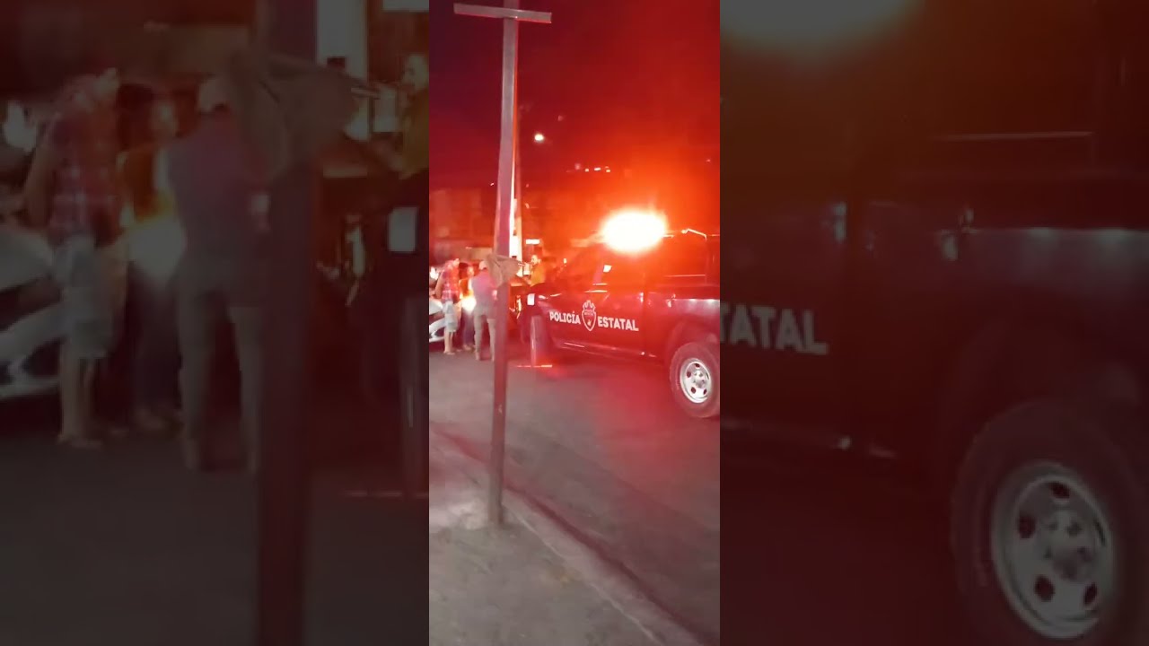 CHOQUE DE AUTOS ENFRENTE DE BODEGA AURRERA EL FORTIN ZAPOPAN YouTube