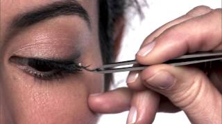 YourMakeUp -Individual False Eyelashes - Clip from DVD & iPad App screenshot 3