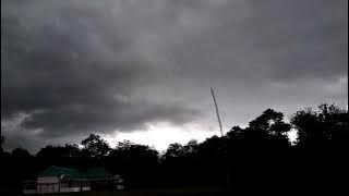 ভাদ্র মাসের আকাশ সবচেয়ে সুন্দর আমার সাদা মেঘের ভেলা একবার দেখুন!