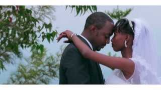 Miniatura del video "Kizito Mihigo - Usaba Yezu ntavunika iyo aganisha ku Rukundo n'Amahoro - Wedding song"