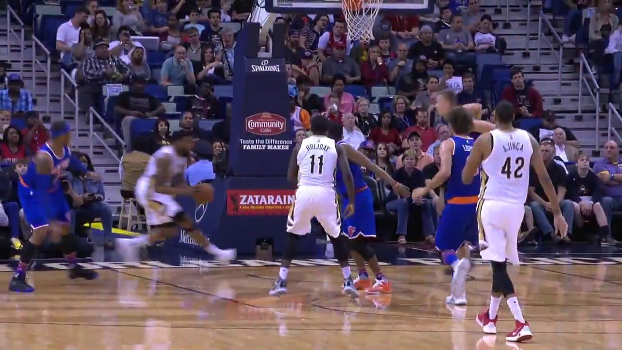 Kristaps Porzingis Denies Alonzo Gee's Dunk Attempt | Knicks vs Pelicans | March 28, 2016 | NBA 2016