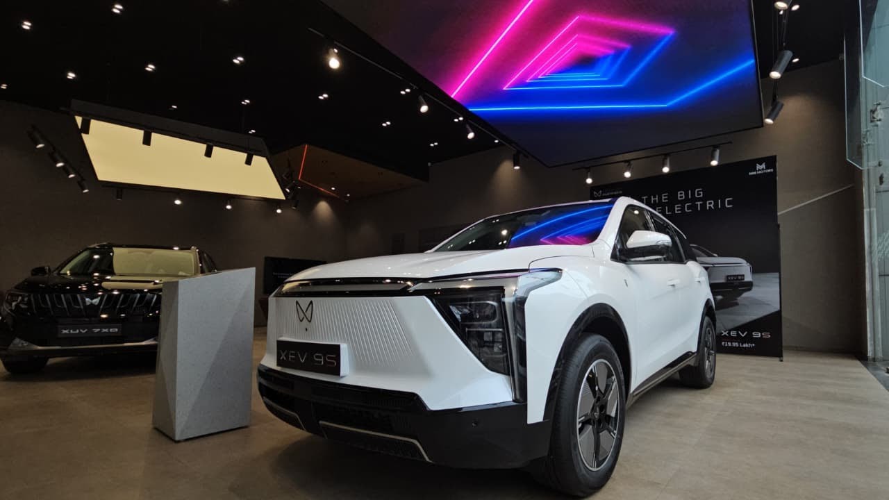 Представлен Mahindra XEV 9S | Новый 7-местный автомобиль | Экстерьер и интерьер | Большой, смелый...