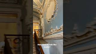 How do some entrances of houses look like in St. Petersburg? #respect #strollingaround #shorts