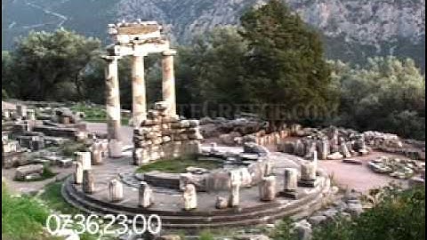 0237 The circular tholos in Delphi, Greece (Mt. Parnassus)