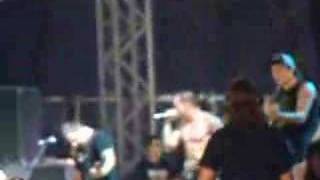 Throwndown tribute to Dimebag Download '06