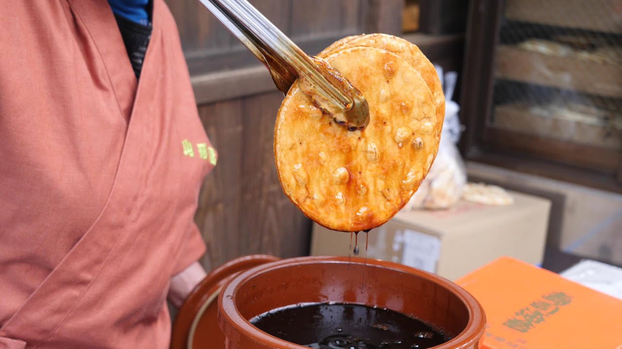 南会津の大内宿で７品食べ歩き！江戸時代の茅葺の宿場町。Thatched roof town in the Edo period（1640) 7 dishes at Ouchi-Juku