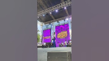 Sherly KDI Keluar Membawakan Lagu Gelandangan