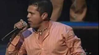 Que Me Vas A Dar - La Arrolladora Banda El Limón (Sold Out Desde Los Angeles) chords