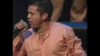 Que Me Vas A Dar - La Arrolladora Banda El Limón (Sold Out Desde Los Angeles)