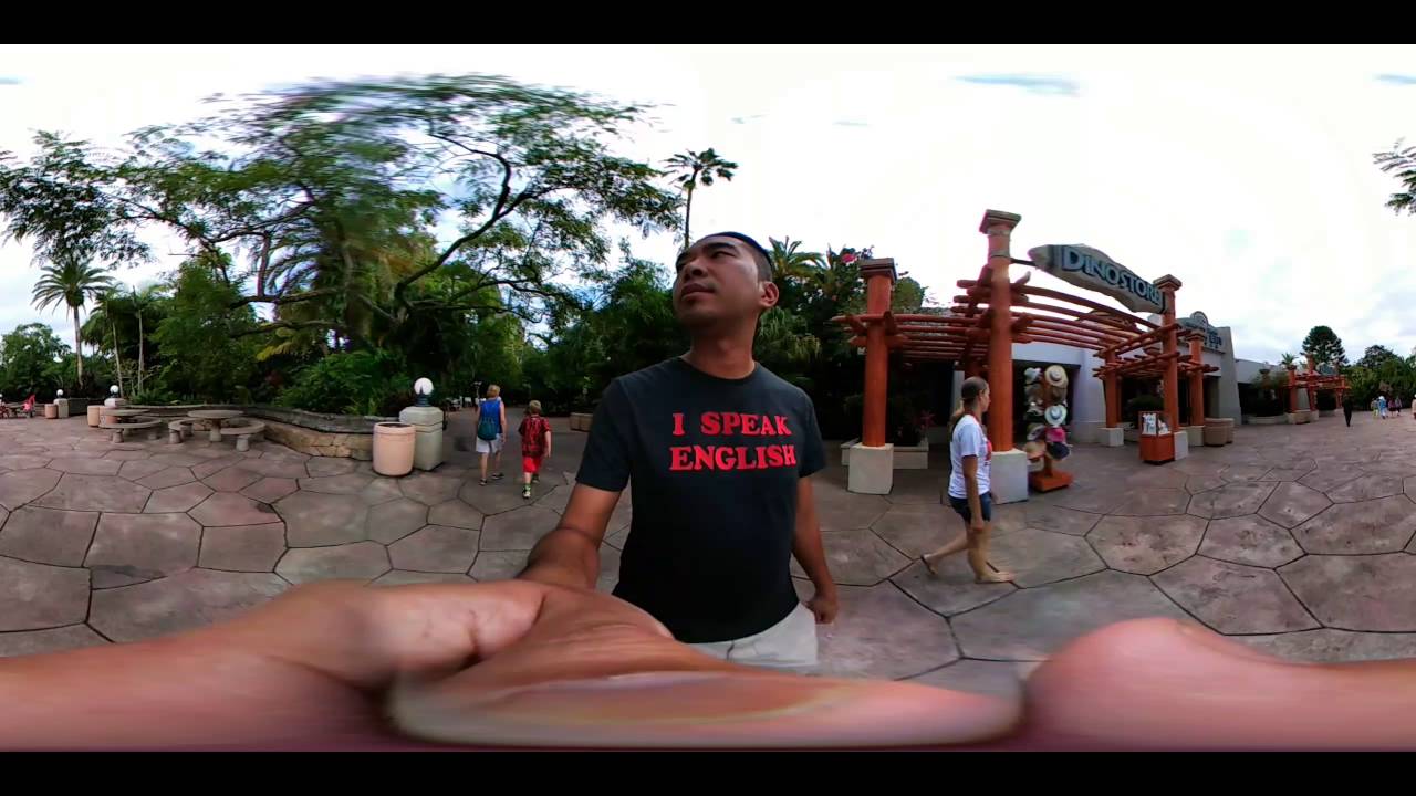 Walking Through Jurassic Park Universal Islands of Adventure 360° Video