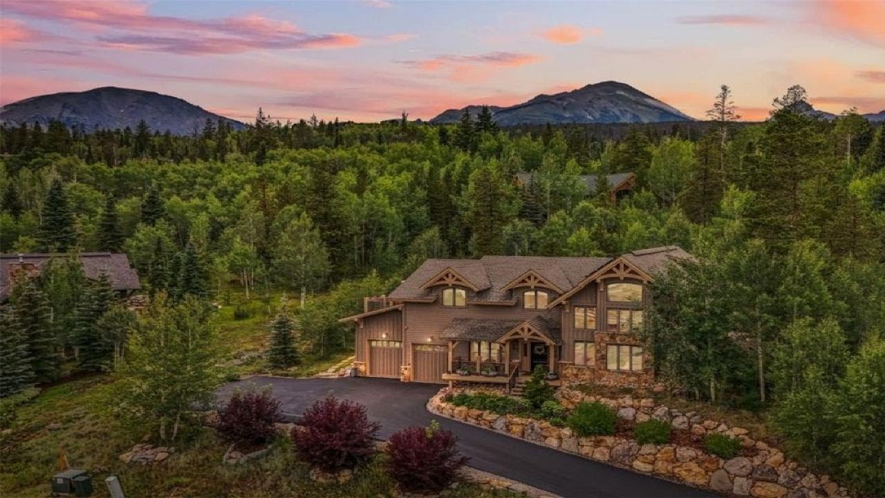 1555 Golden Eagle Rd, Silverthorne, CO Presented by Laura Karden.