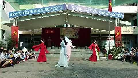 Tết trung thu được tổ chức tại trường Tiểu học Trần Danh Lâm vào chiều ngày 15/08 Âm Lịch